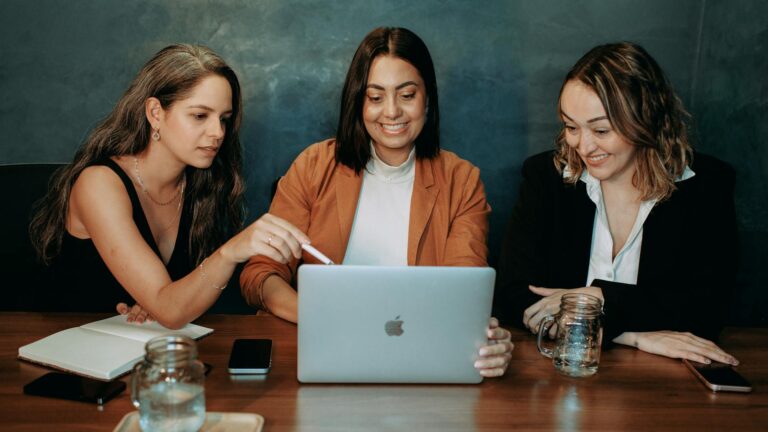Comment mettre en place un intranet dans une entreprise ? Étapes et outils