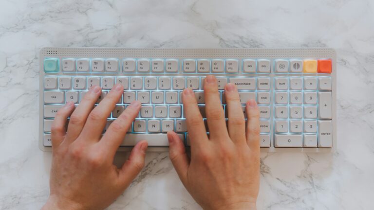 Codex Micro : le mini-clavier OpenAI qui bouscule le travail IA